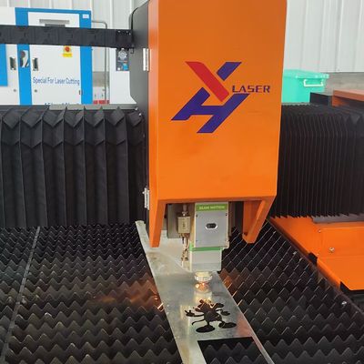 1500W 2000W 3000W 6000W 3015 4020 Fibra Laser Cutting Machine per il taglio in acciaio al carbonio